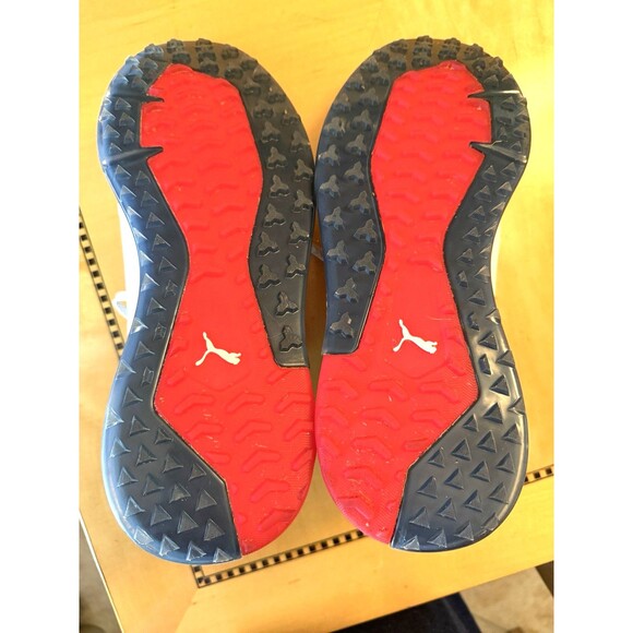 Athletic_Shoes
